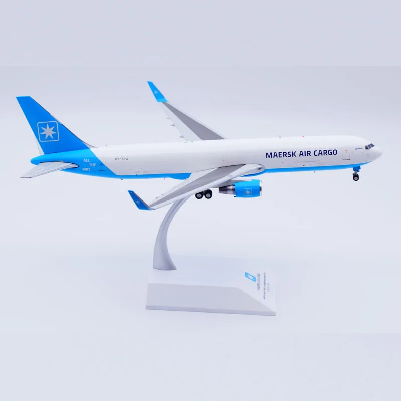 LH2430C Alloy Collectible Plane JC Wings 1:200 Maersk Air Cargo \