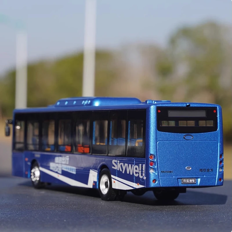 Diecast 1:42 Scale Nanjing Jinlong Kaiwo New Energy Bus Model H12 Pure Electric Bus Alloy Model Vehicle Model Gift Toys Display