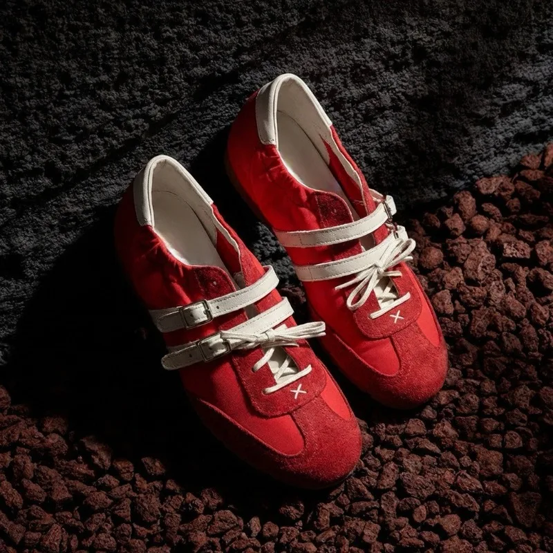 

Retro Womens Shoes Luxury Leather Casual Shoes for Woman Exquisite Round Head Chunky Sneakers Designer Shoes Zapatillas De Mujer
