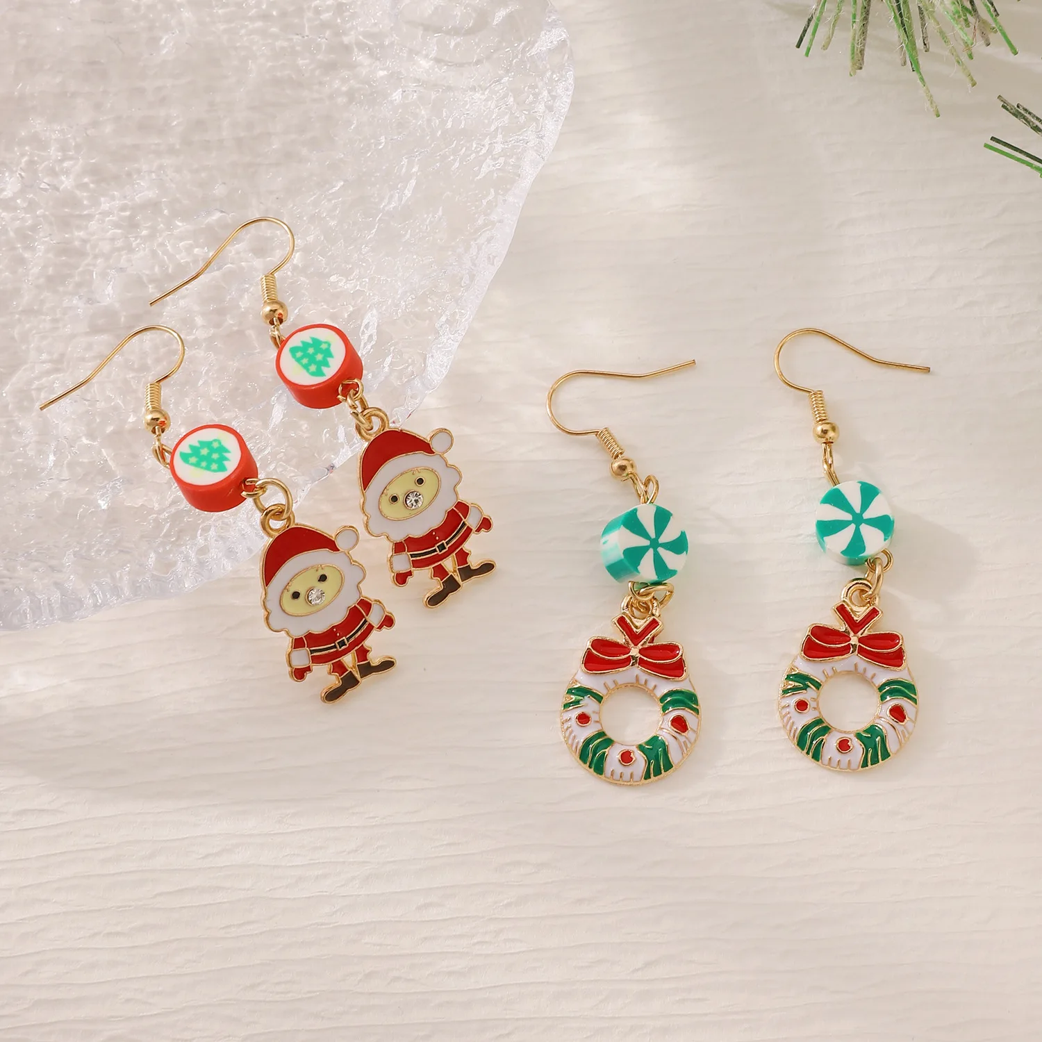 Christmas Fashion Jewelry Cute Santa Claus Snowflake Bow Wreath Gloves Alloy Pendant Dangling Earrings Women's  New Year Gifts