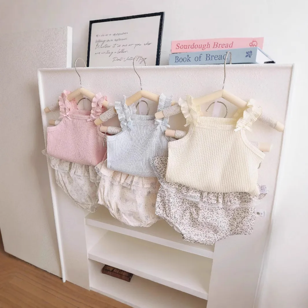 

2026 Summer New Baby Sleeveless Clothes Set Infant Girl Sweet Lace Sling Tops + Floral Shorts 2pcs Suit Toddler Cotton Outfits