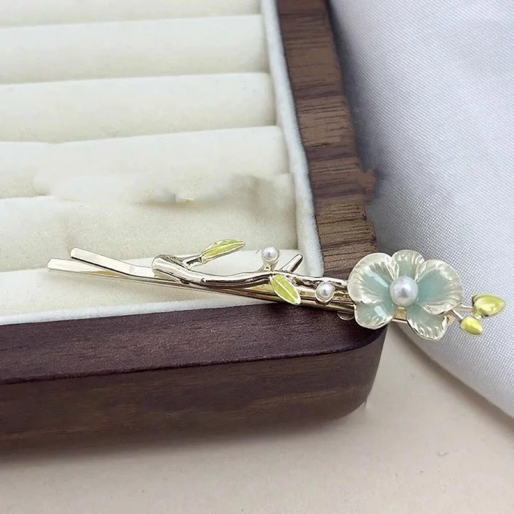 1PC 봄 꽃 진주 헤어 클립 여성용 우아한 사이드 뱅 액세서리 고급 헤어 클러치 세련된 헤어 관리용