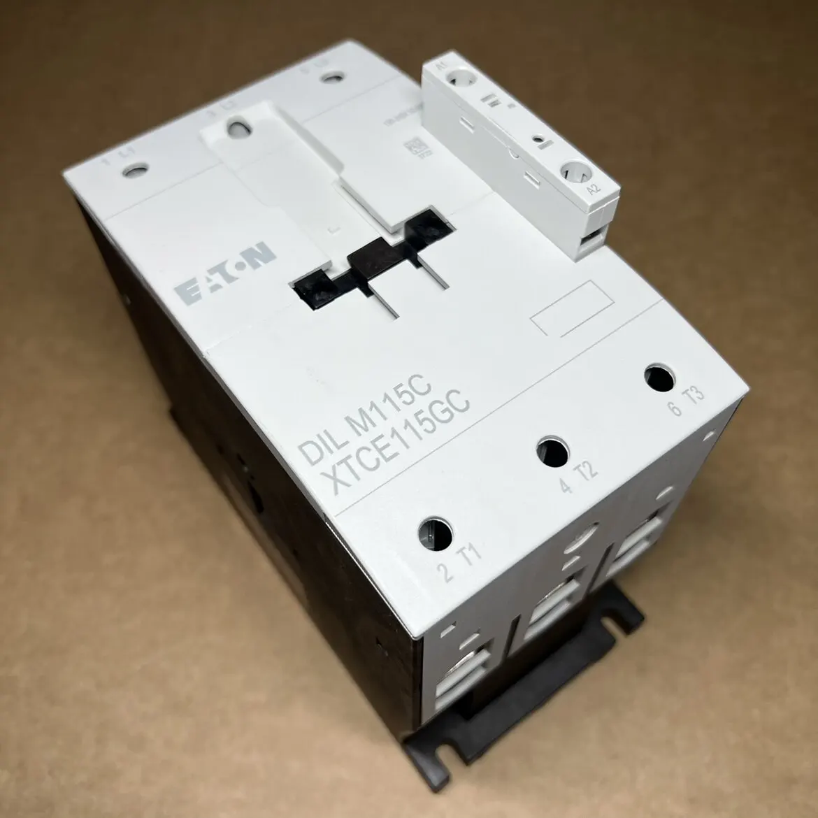 Contator AC Original Eaton Moeller DILM115C(RAC240) 115A 3 Polos 55kW 240V