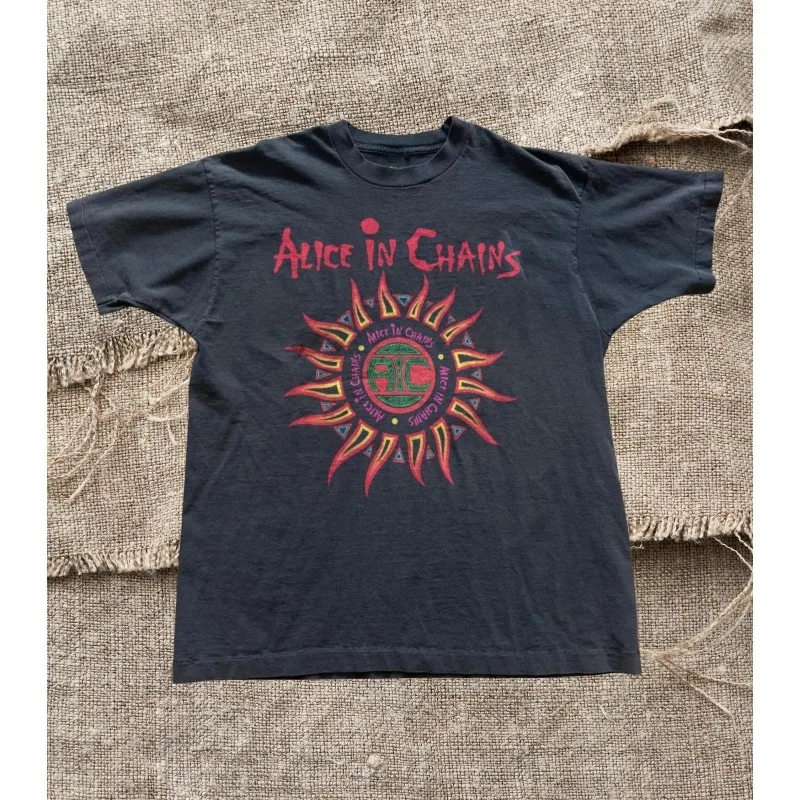 Alice in Chains T-shirt, 90s Retro Rock Band Unisex Harajuku Style Trendy Street T-shirt Suitable for All Seasons