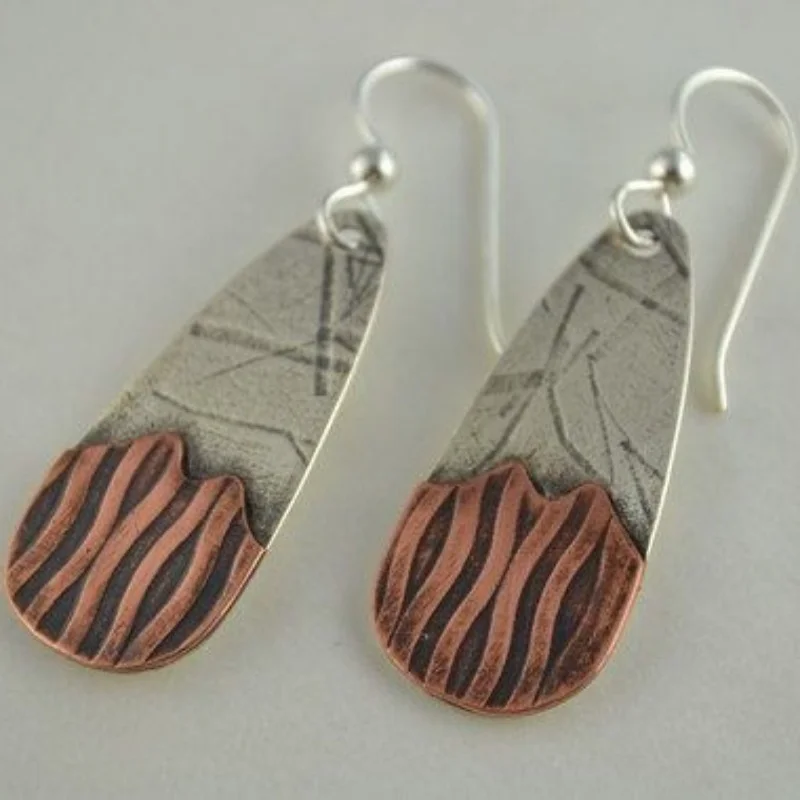 Vintage Hand Carved Geometry Dangle Women's Earrings Two Color Metal Daily Wear Party Jewelry Anniversary Gift