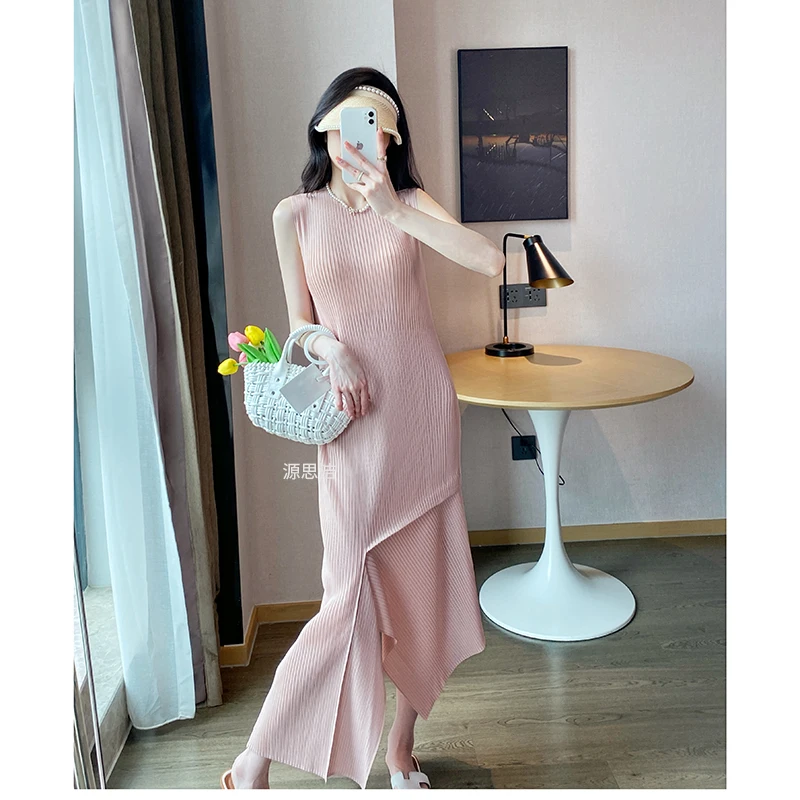 

Pleated 2023 Summer Niche Designer Irregular Dress Slim Fitting Straight Tube High-end Sleeveless Long Skirt+cardigan Jacket