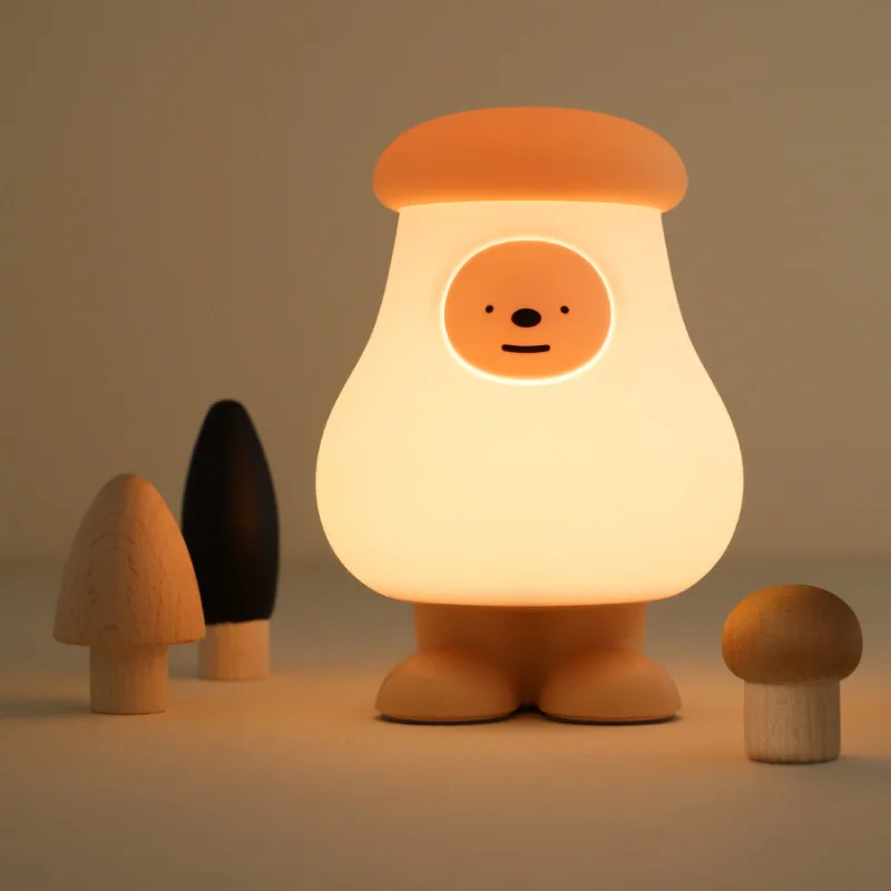 Personalità creativa cartone animato carino grande testa fungo Silicone Pat luce camera da letto comodino luce morbida semplice luce del sonno temporizzata