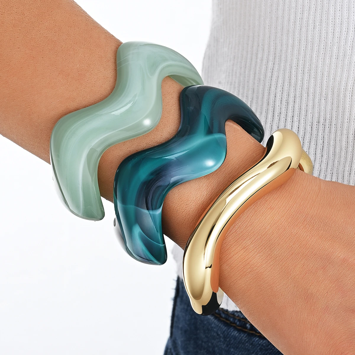 3-teiliges Vintage-Armreif-Set im minimalistischen Wellen-Design für Damen, unregelmäßige, klobige, stapelbare Armbänder, trendiger Schmuck für den Alltag und Feiertage