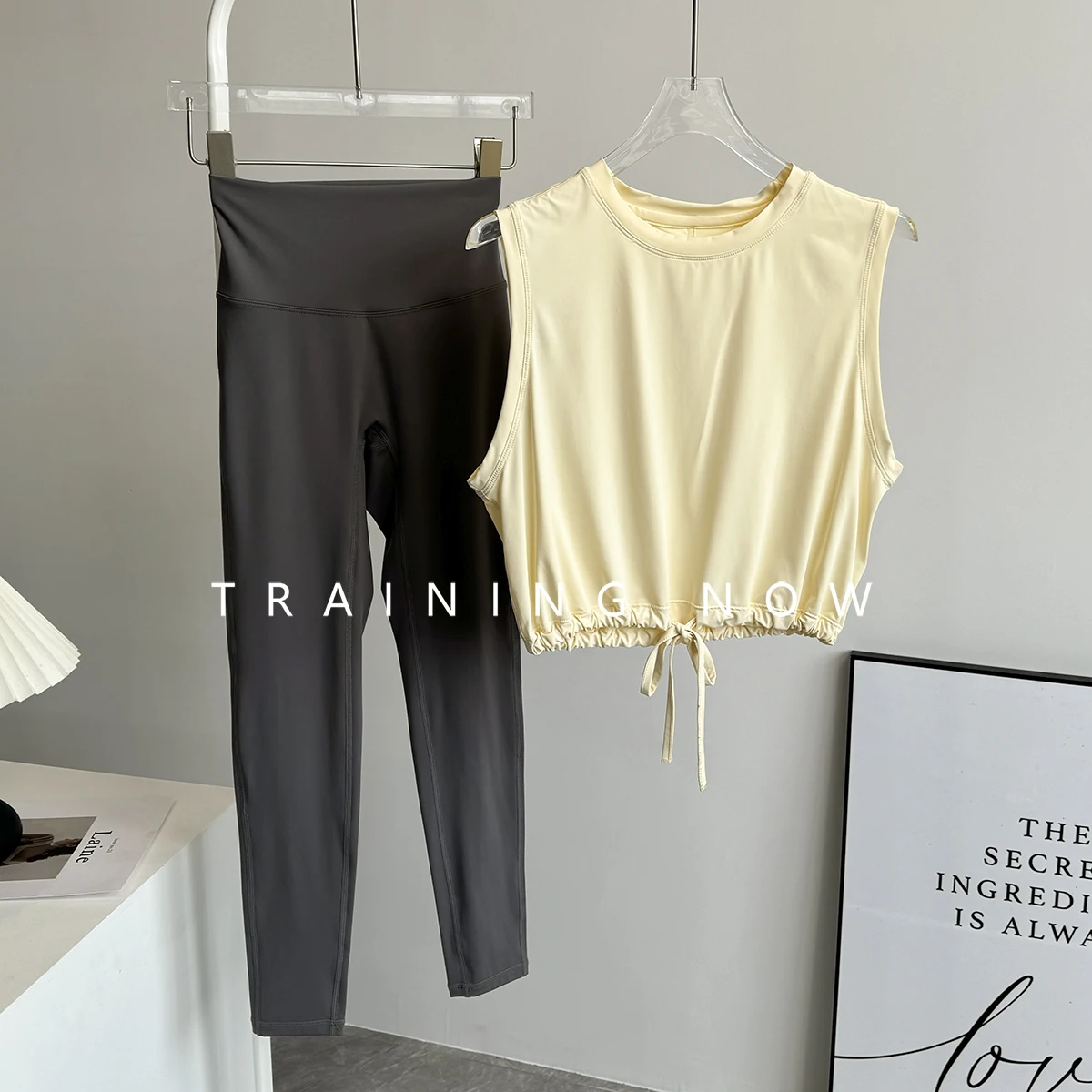 

Running suit for women in summer quick-drying thin fashion slimming outdoor morning jogging suit gym yoga sports internet