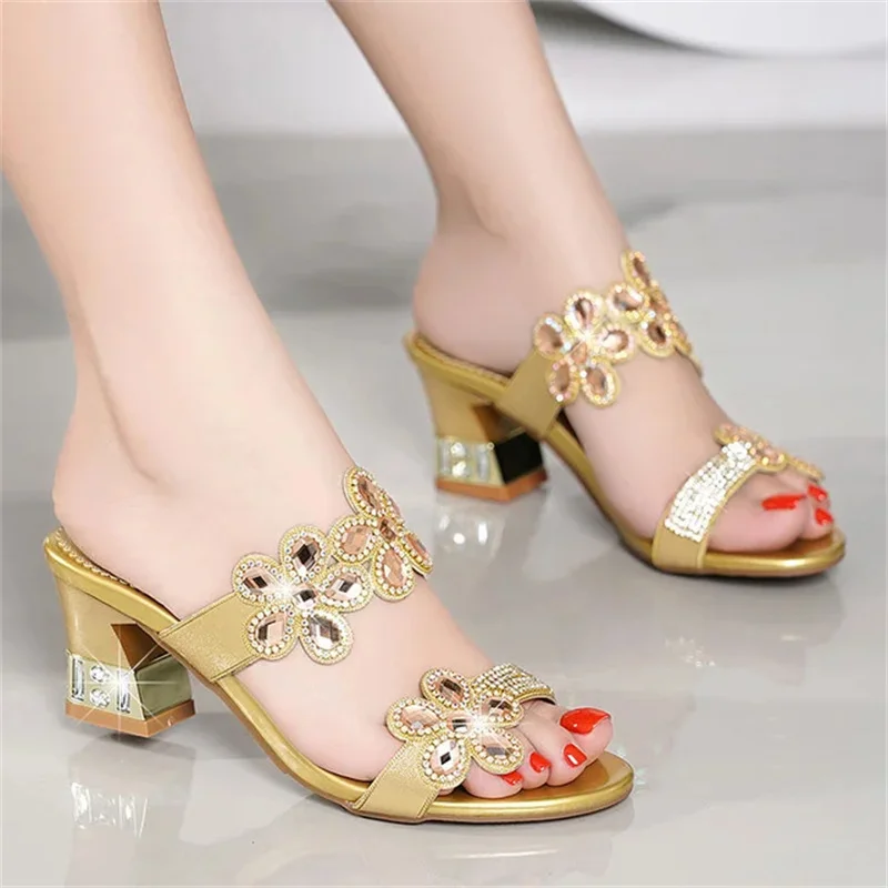 2024 New Summer Glitter Women Sandals  Fashion Outdoor Peep Toe Casual Beach Slippers Thick Heel Slip on Rhinestone Sandals