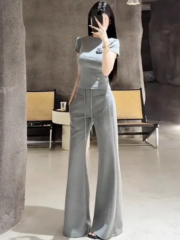 

Slim Fit Casual Sportswear Set for Women Short Sleeve T-Shirt Wide Leg Pants Two Piece Grey Color Korean Style Summer Outfit