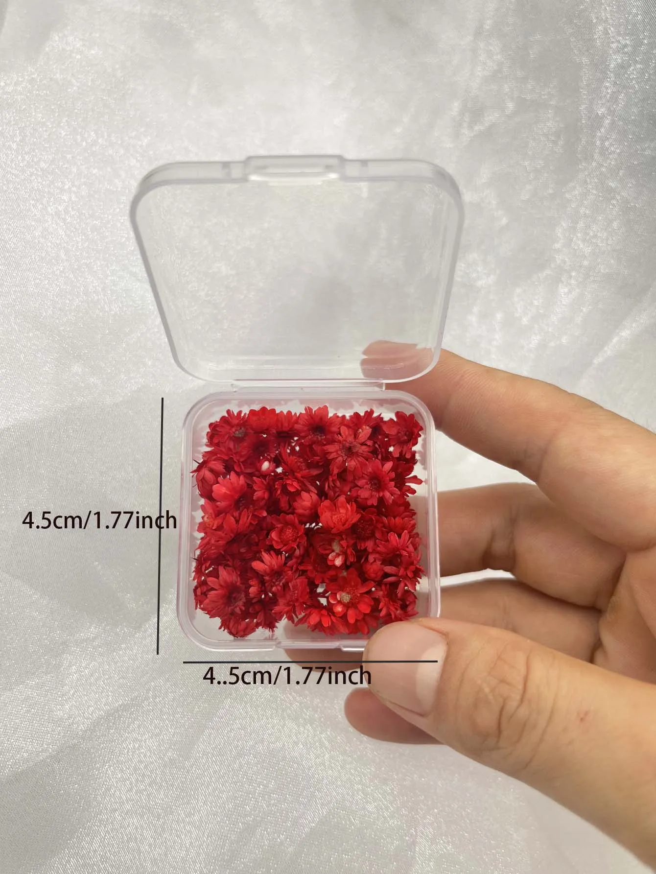 1 scatola di ciondoli per nail art con fiori finti rossi, decorazione floreale per unghie, decalcomania, accessori per smalto gel UV, parti di fiori, unghie fai da te