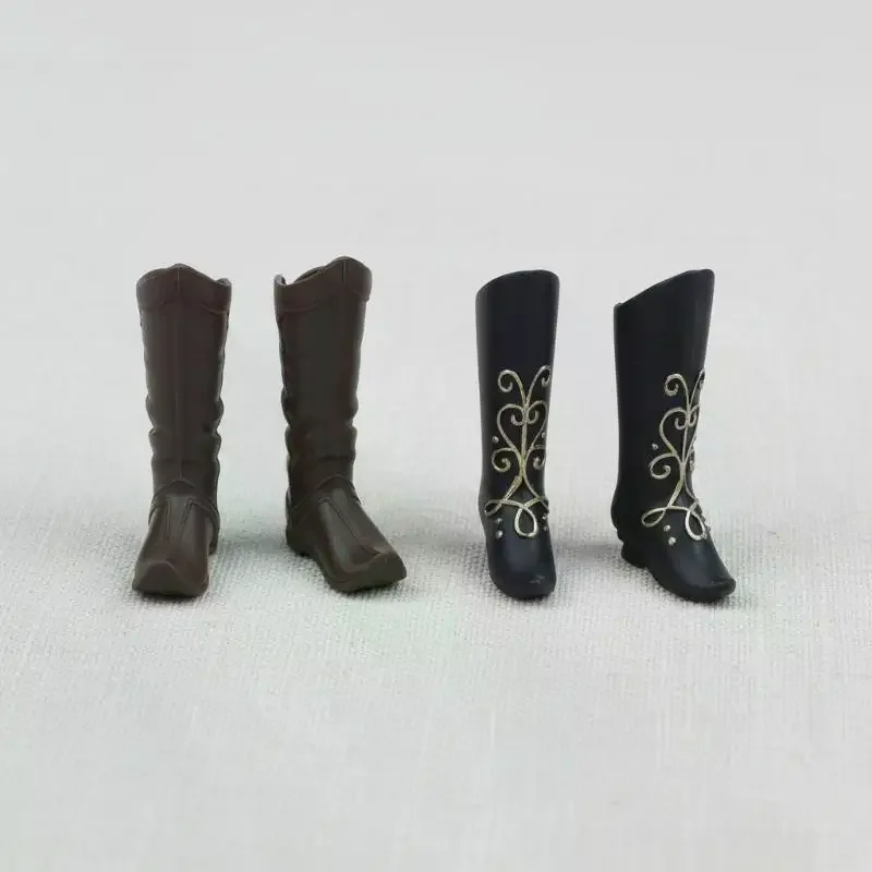 Doll Shoes Medieval Knight Boots, Retro Style Miniature Boots with Gold Embroidery for Dolls Dress Up