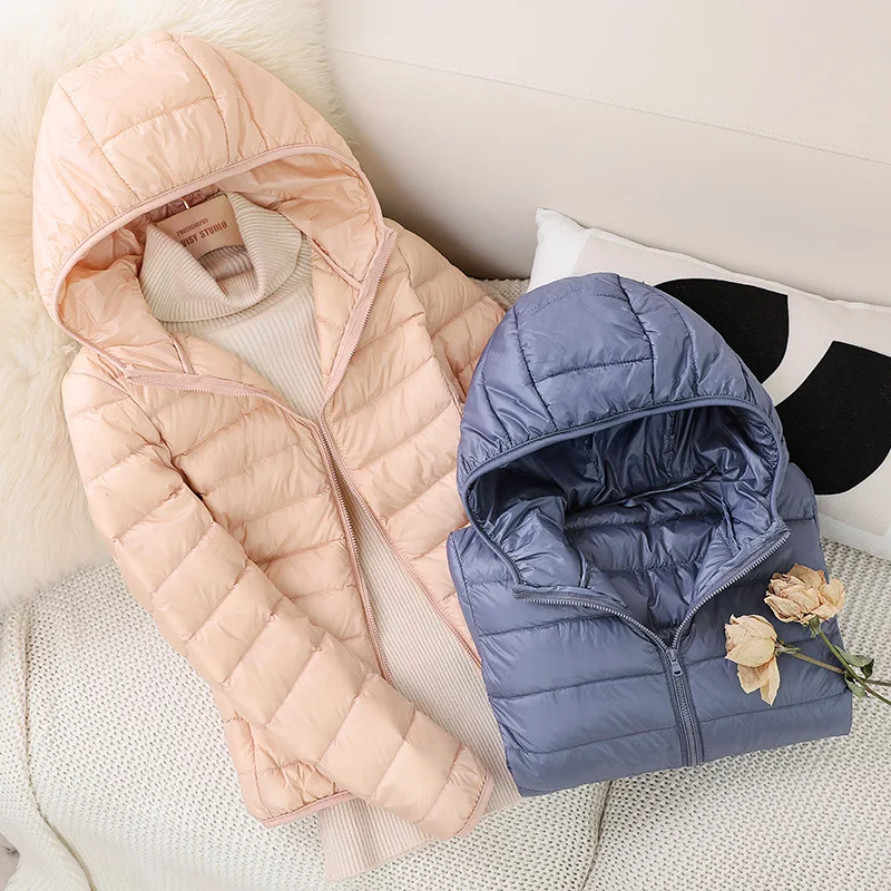 Women's Lightweight Water-Resistant Packable Hooded Jackets Autumn Winter Warm Female Down Coats