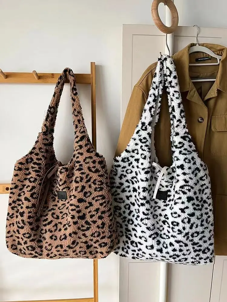 

Retro Leopard Print Lamb Fur Tote Bag Women's 2025 New Autumn Winter Large Capaci Double-Sided Commuting Single oulder Bag
