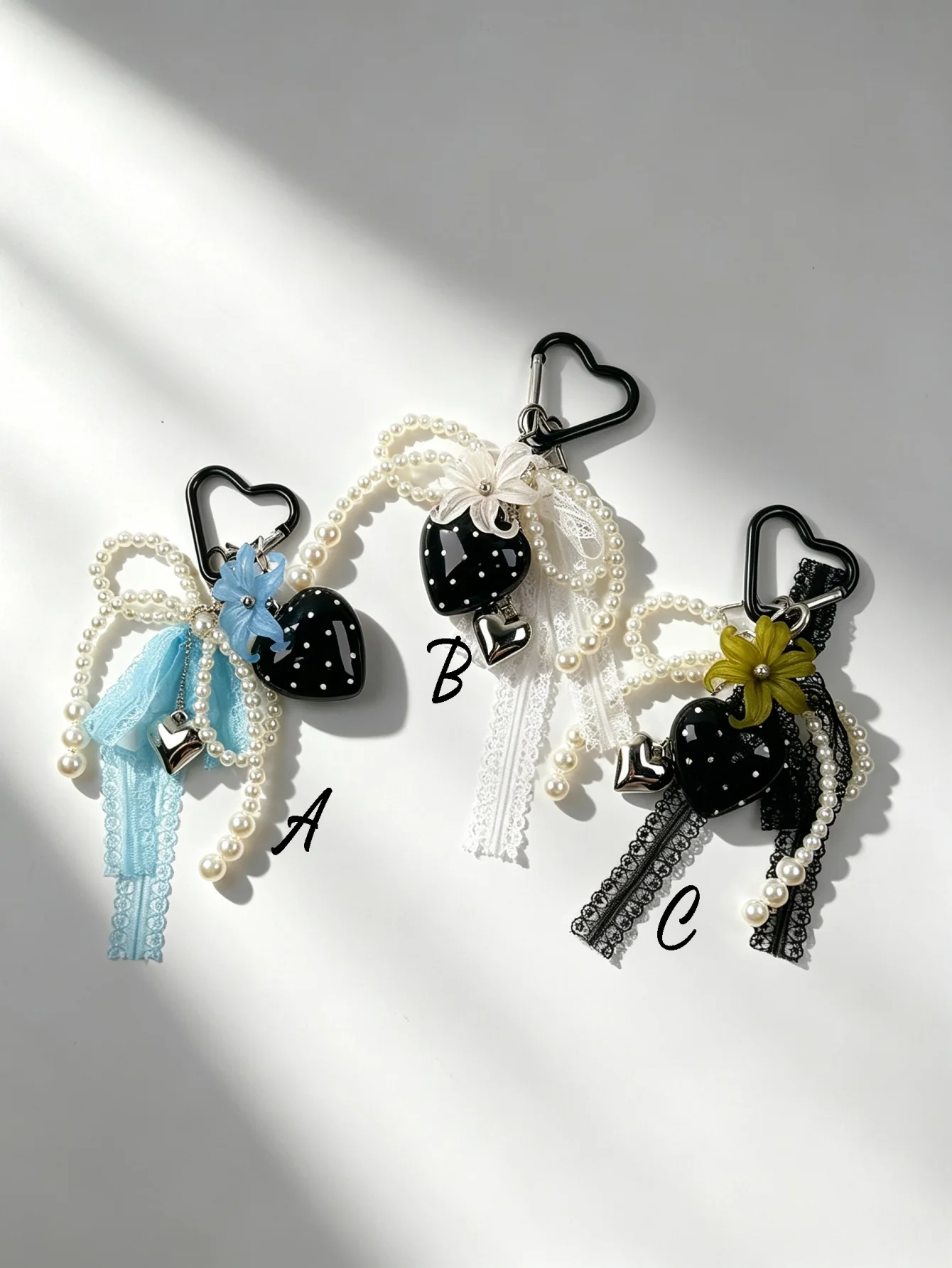 1 Set of Polka Dot Bowknot Bead Pendants for Bags, Sweet and Cool Y2K Style, Suitable for Decorating Handbags, Crossbody Bags, Backpacks, Bag Charms, Keychains, Etc