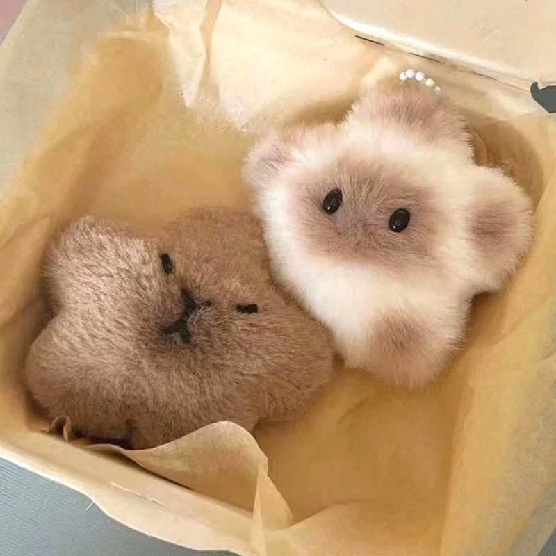 

Писклявая плюшевая кукла со звездой капибары, подвеска-брелок с мультяшным дизайном, идеально подходит для рюкзака, автомобиля, декора сумок, идеального подарка для детей