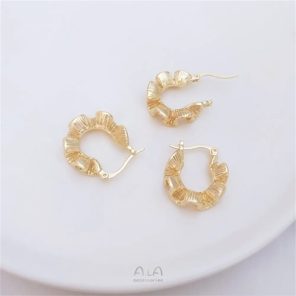 14K Gold-Color Three-dimensional Pleated Lace Earrings Fashionable Niche Light Luxury Ins Wave Texture Earrings E300