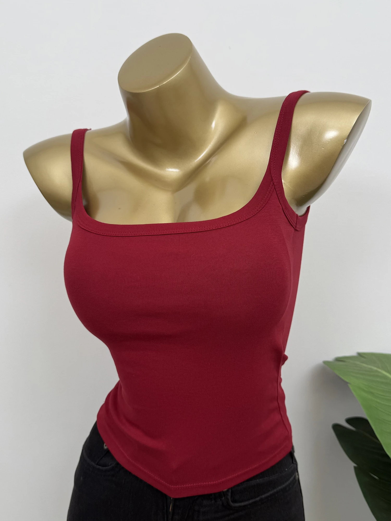 Women's Slim Fit U-Ne Csole Tank Top with Chest Pad Skin-Friendly Inner Wear ort Sle Commute Faion Pure Color