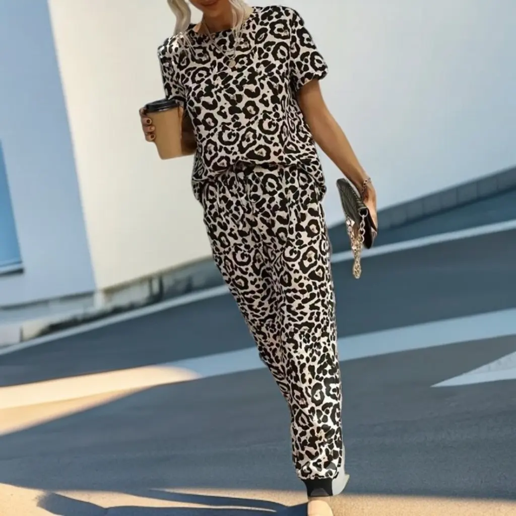 

Summer Casual Leopard Print Women's Two-Piece Set Short Sleeve Top And Pants Ensemble European American Style