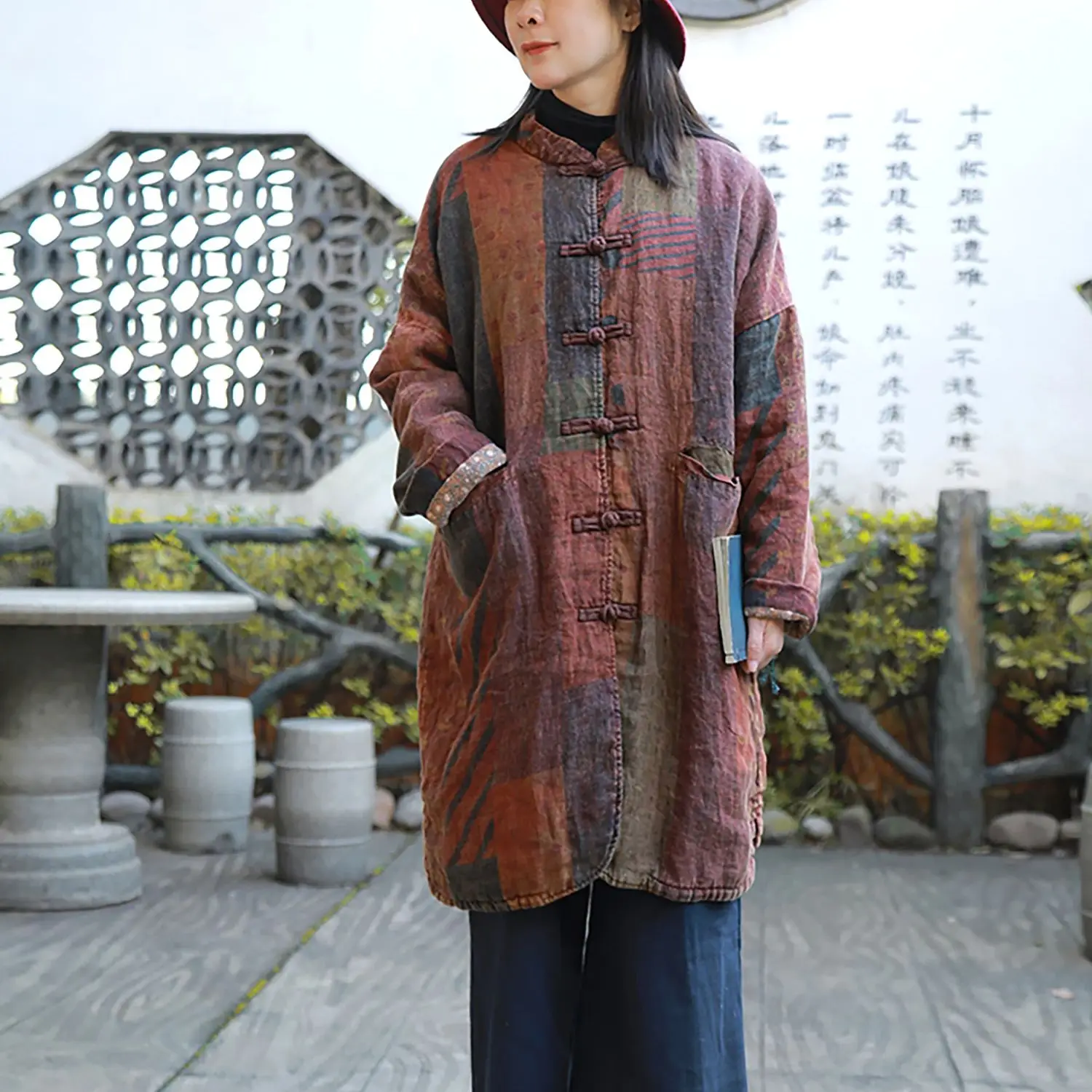 

LZJN Women's Winter Chinese-Inspired Vintage Linen Cotton Jacket – Traditional Print, Ethnic Style, Warm & Comfortable Fit.
