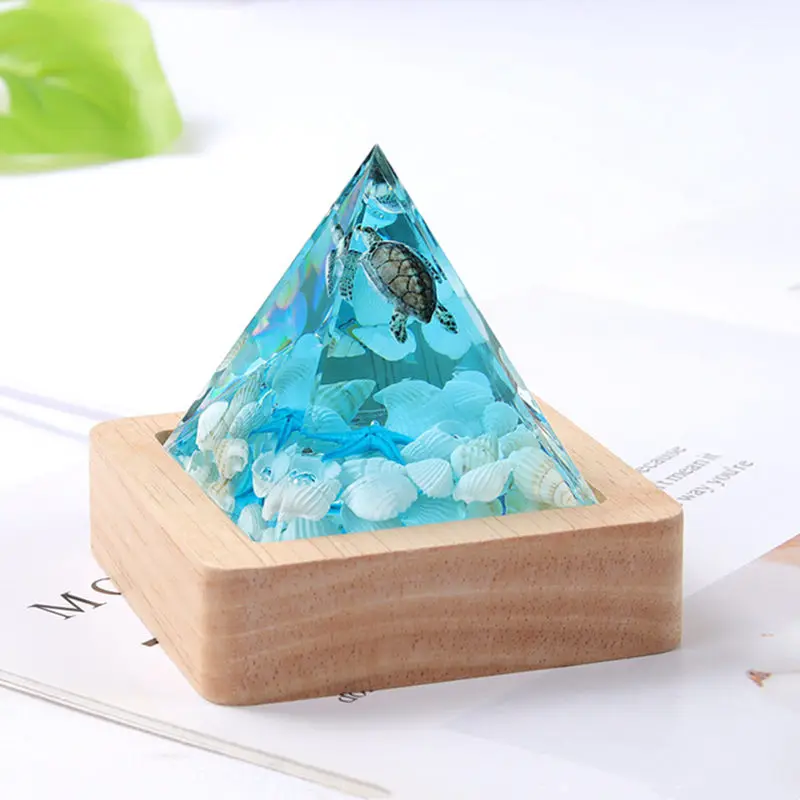 

Pyramid Resin Epoxy Figurine Creative Handicraft Turtle Jellyfish Shark Shell Statue Sculpture Home Room Table Decoration Gifts