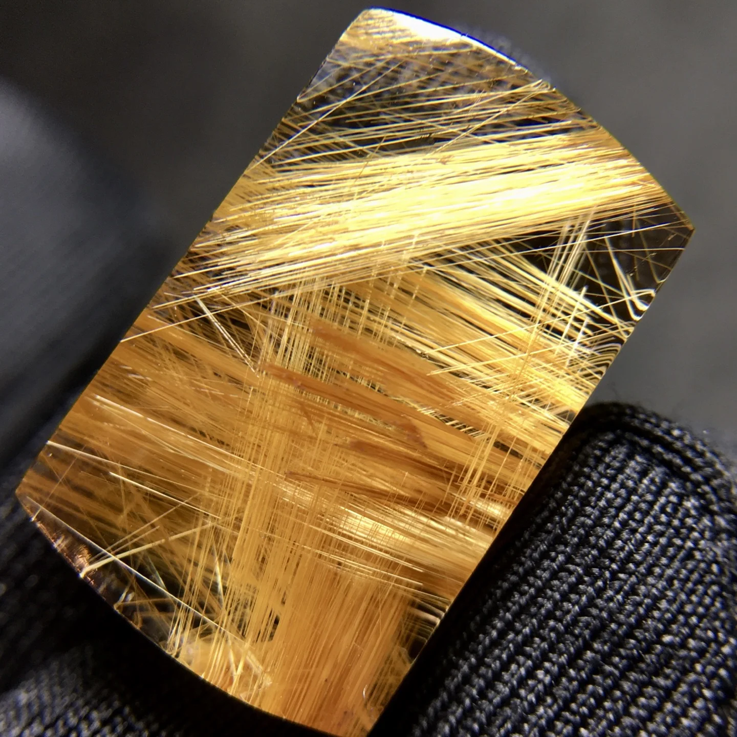 

Natural Gold Rutilated Quartz Pendant 23.1*14.9*7.1mm Rutilated Quartz Jewelry Flower Love Women Brazil AAAAAAA