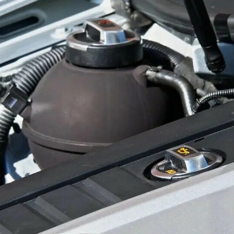 A22E-2 個車冷却油拡張タンクキャップカバーシロッコパサート Cc-R8 420121321 420103485B