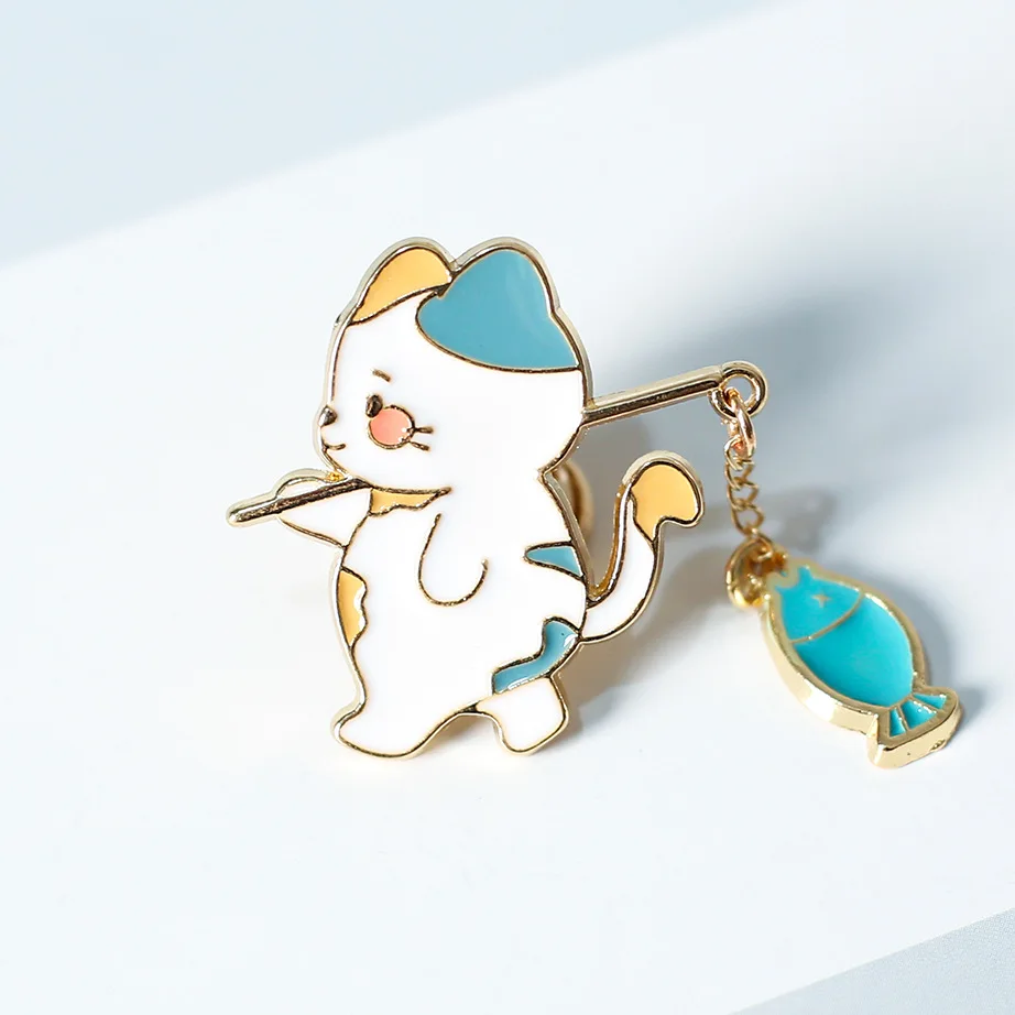 Broche en métal émaillé chat de pêche, design créatif, épingle d\'insigne animal mignon de dessin animé, accessoires de bijoux, cadeau meilleur ami,