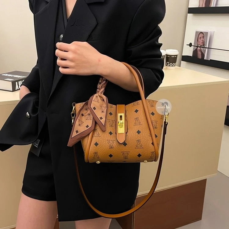 

2026 Новая женская многофункциональная мини-сумка через плечо с внутренним карманом, легкая пригородная сумка для офиса, повседневного использования