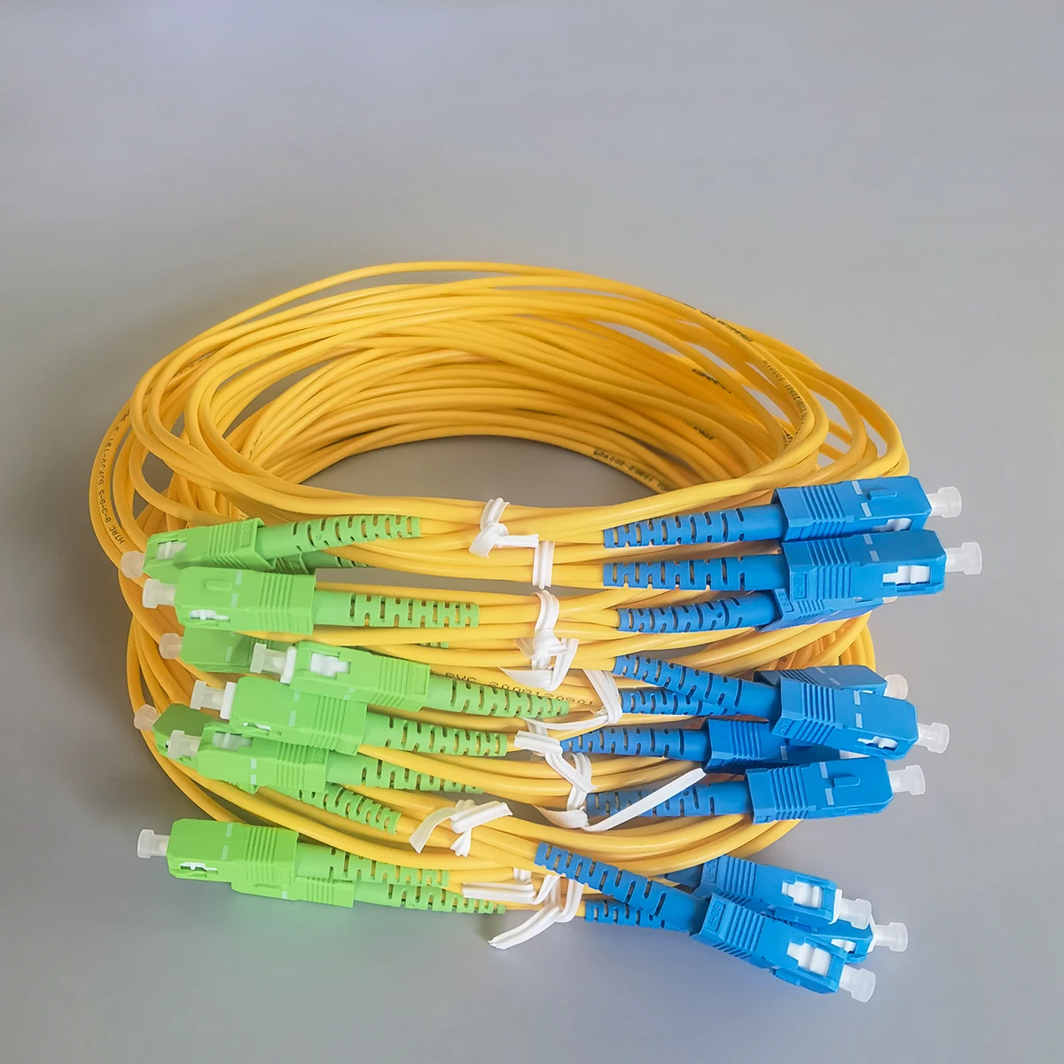 10 قطعة SC/APC-SC/UPC 2 متر 9/125μm داخلي FTTH تمديد كابل البسيط تحويل التصحيح الحبل كابل الألياف Optique عرض خاص