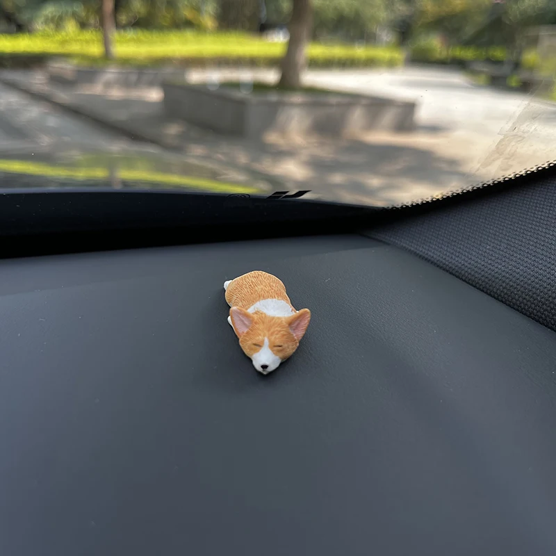 Cute Car Interior Decoration Ornaments Mini Corgi Action Figure Autocenter Console Rearview Mirror Decoration Car Accessories