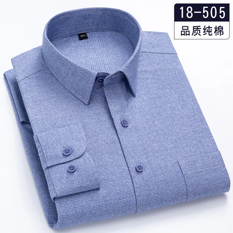 New long sleeved cotton Oxford spun solid color shirt with chest pocket, regular style men\'s business and leisure clothing