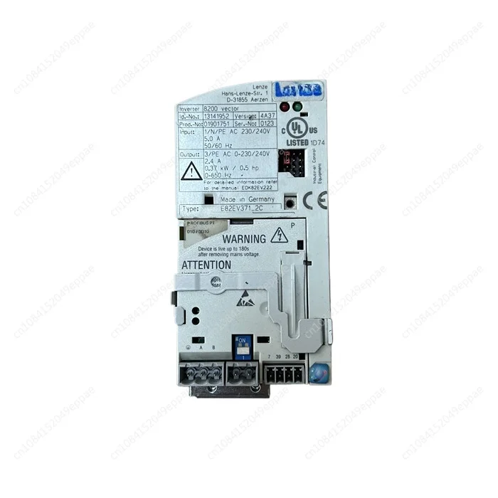 E82EV371-2C Lenze 8200 frequency converter 0.37KW 220V with IO board original disassembly