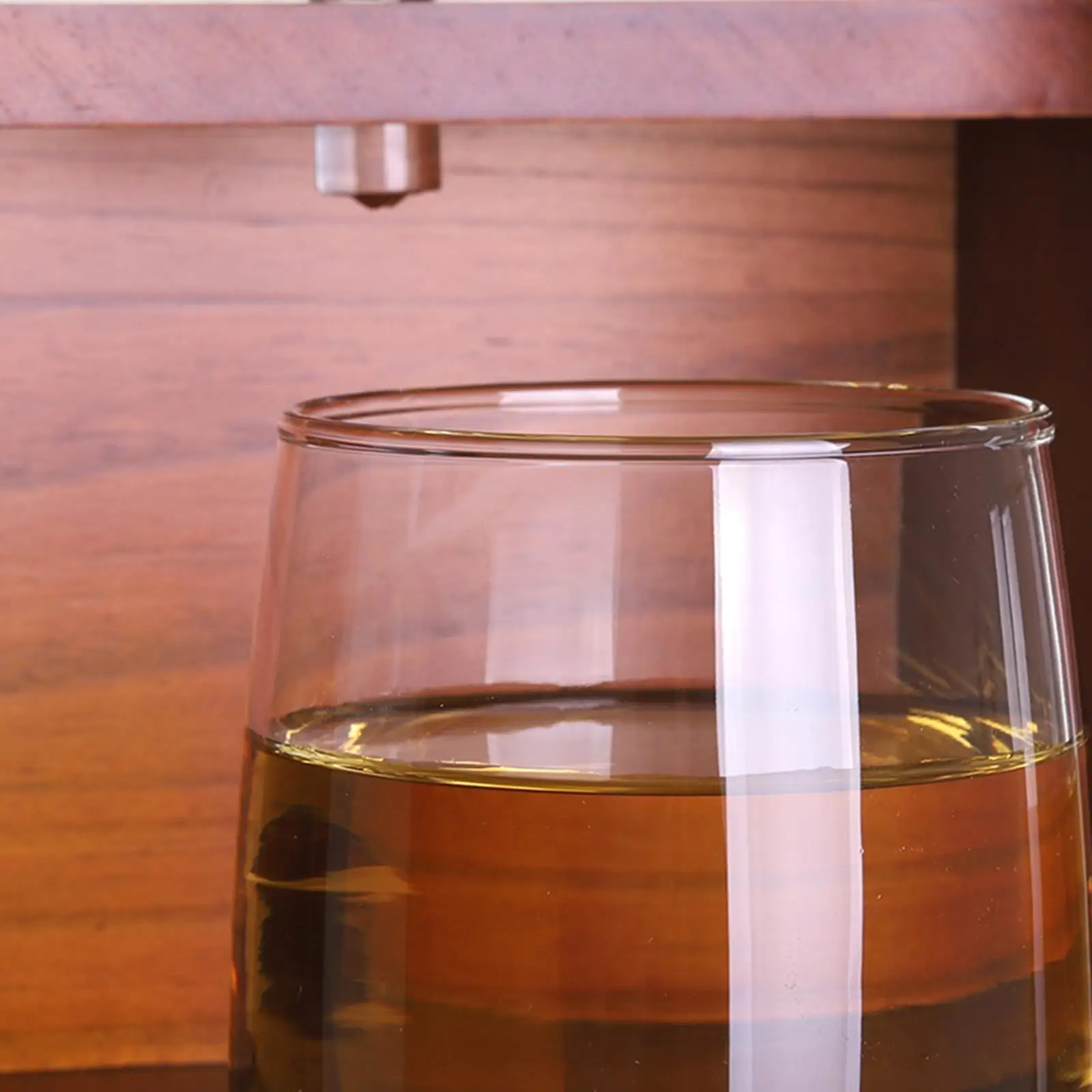 

Whisky / Bourbon Decanter Liquor Dispenser for Rum Vodka Wine Whisky with