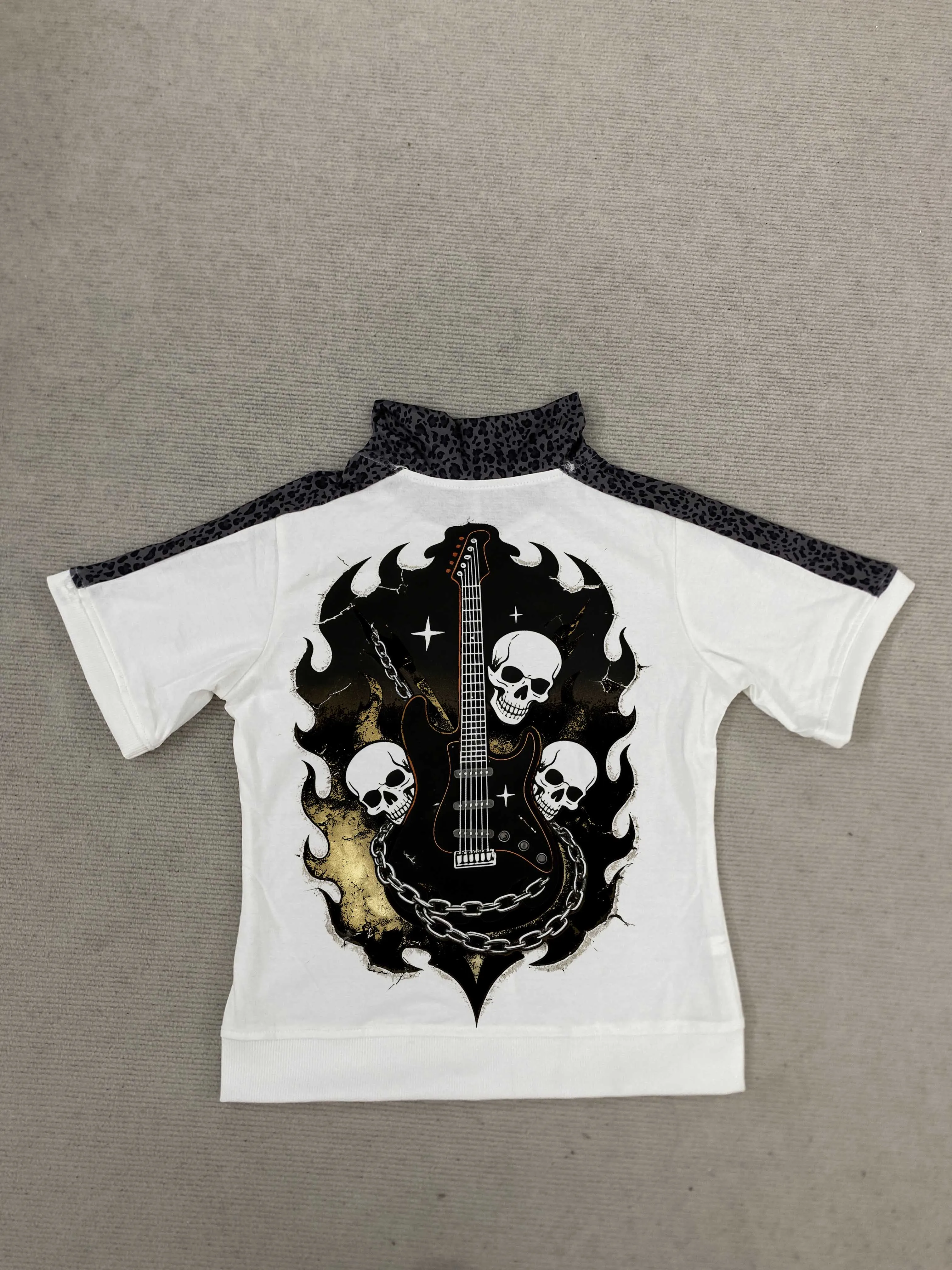 Damska bluza z kapturem na zamek z grafiką Rock Spirit, krótki rękaw, kontrastowy wzór w panterkę, streetwear, estetyka Y2K, punk, casual, letni top