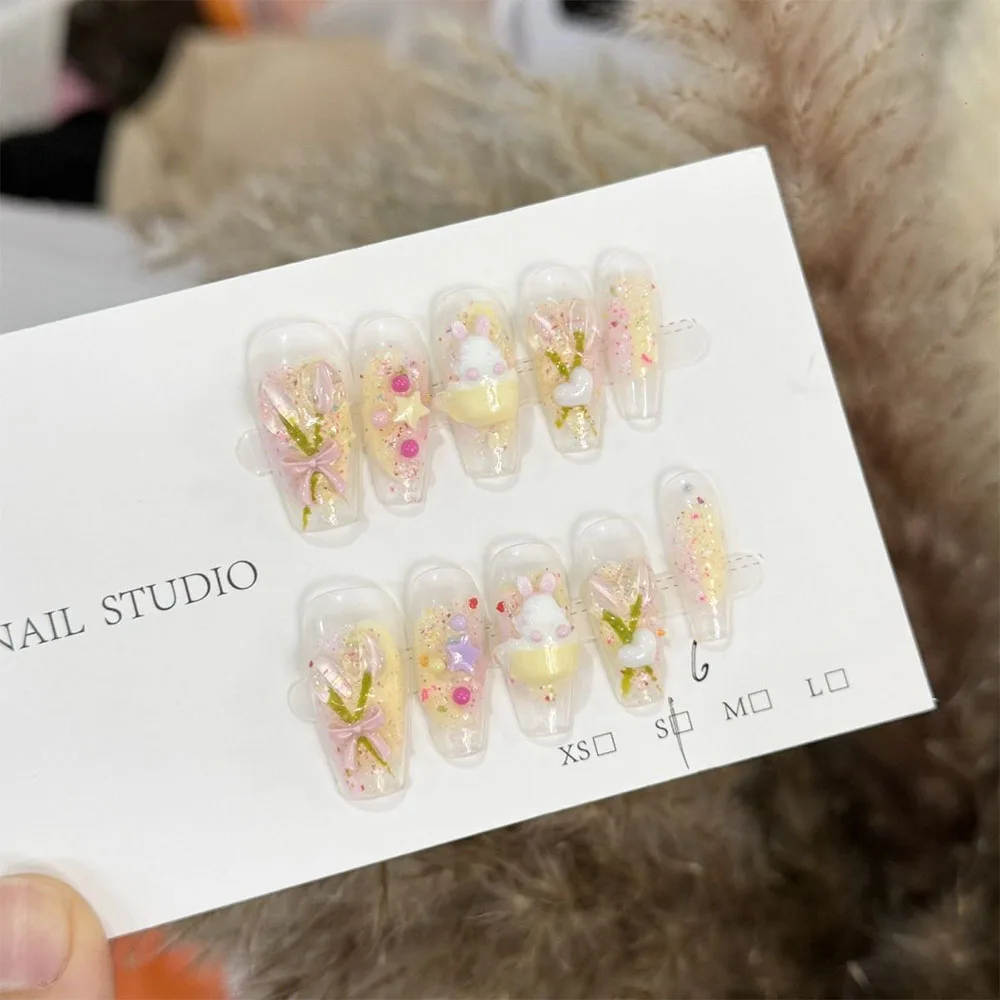 Fotografia 6: Unhas Postiças Redondas com Glitter, Estilo Menina Doce e Fofa, Urso 3D com Flor, Laço, Pérola, Morango e Diamante – Presente de Aniversário