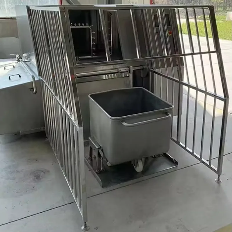 Hot Selling Commercial Labor Saving Meat Buggy Cleaning Machine Meat Bucket Car Euro Bin Washer Small Batch Use