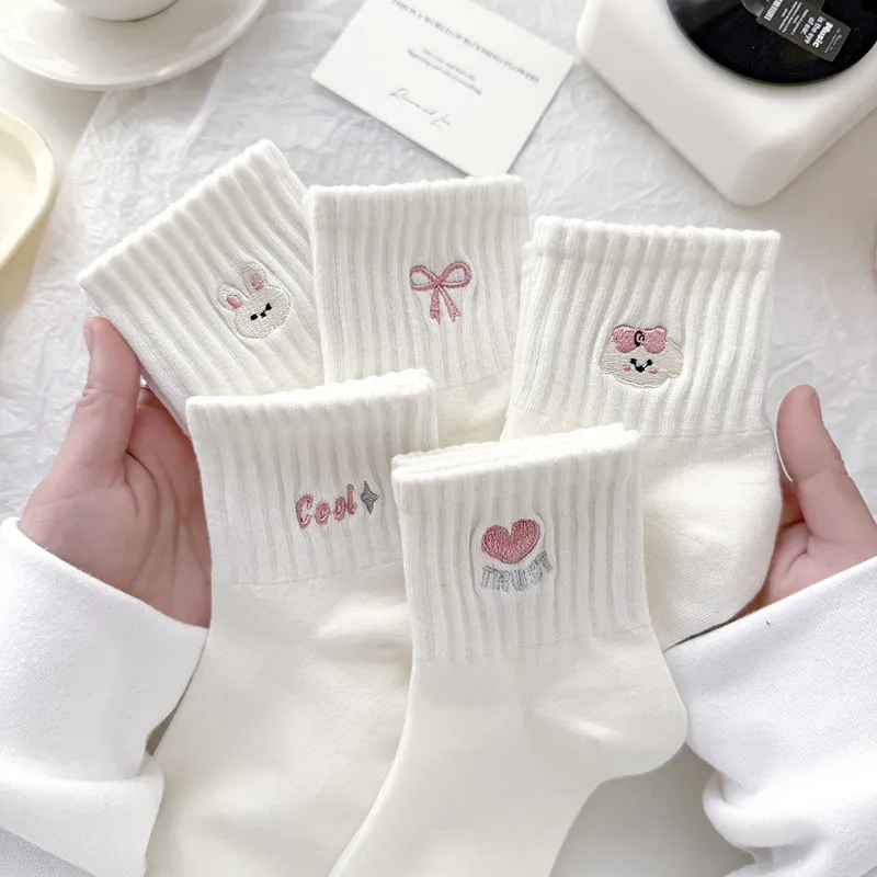 Women Middle Tube Socks Spring Autumn Breathable Cute Cartoon Rabbit Heart Bow Print White Casual Socks