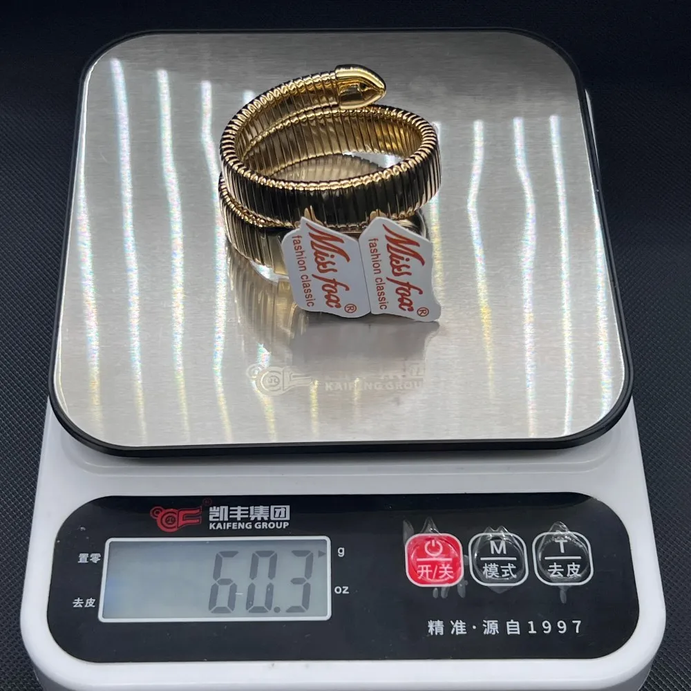 MISSFOX  High-Looking Light Luxury Fashion Women Watches Snake-Shaped Watch Creative Personalized Niche Watch Customized Link