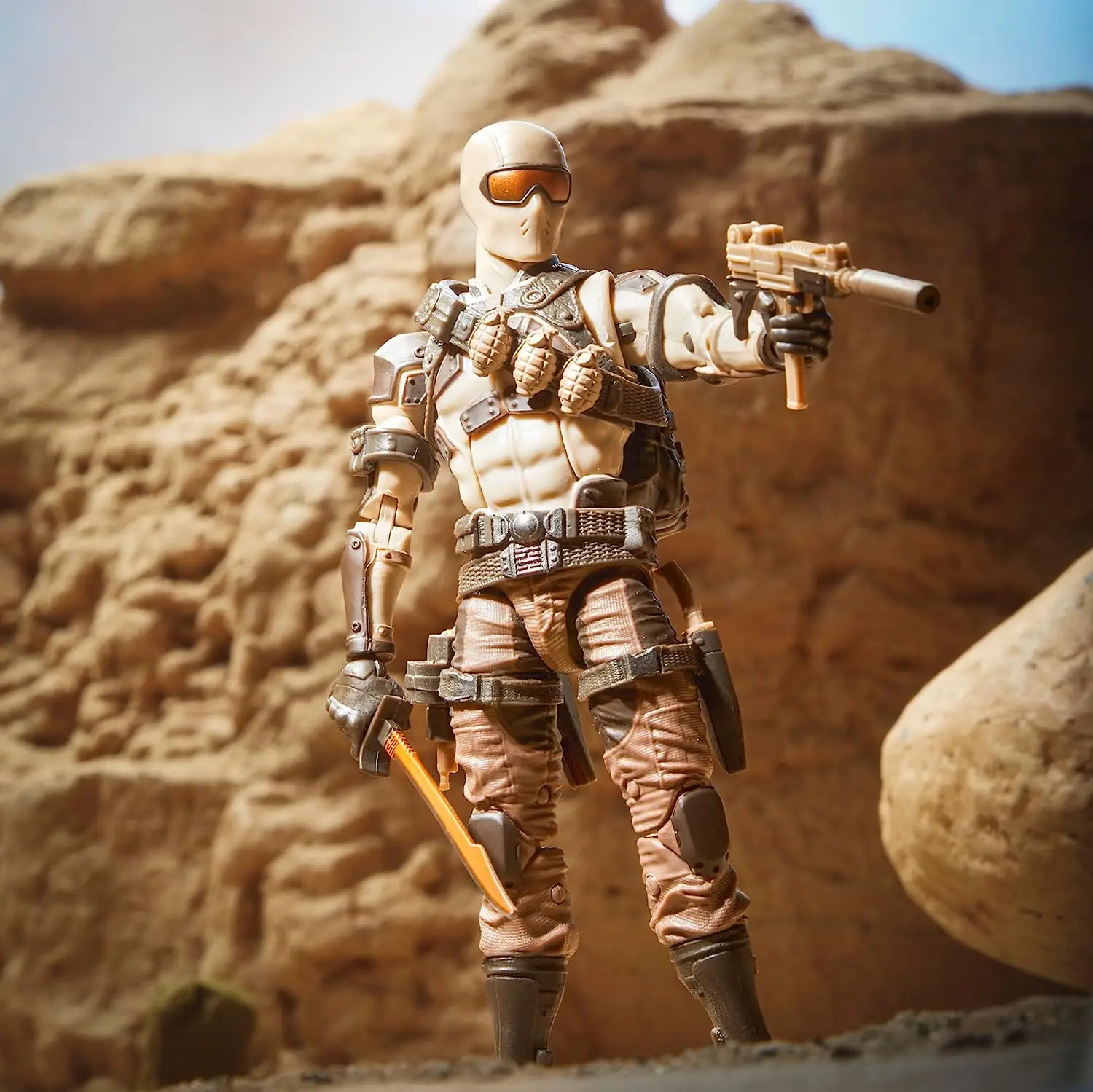 In Stock Original Hasbro G.i. Joe Classified Series Desert Commando Snake Eyes Anime Figure Action Figure Model Collection Toys