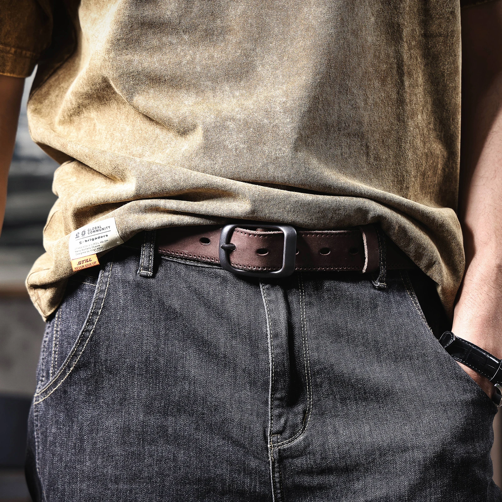 Echtleder-Herrengürtel aus Rindsleder, italienisches dickes Leder mit Geschenkbox, vielseitiger Retro-Jeansgürtel für Herren, ideale Wahl als Geschenk. – Detail 5