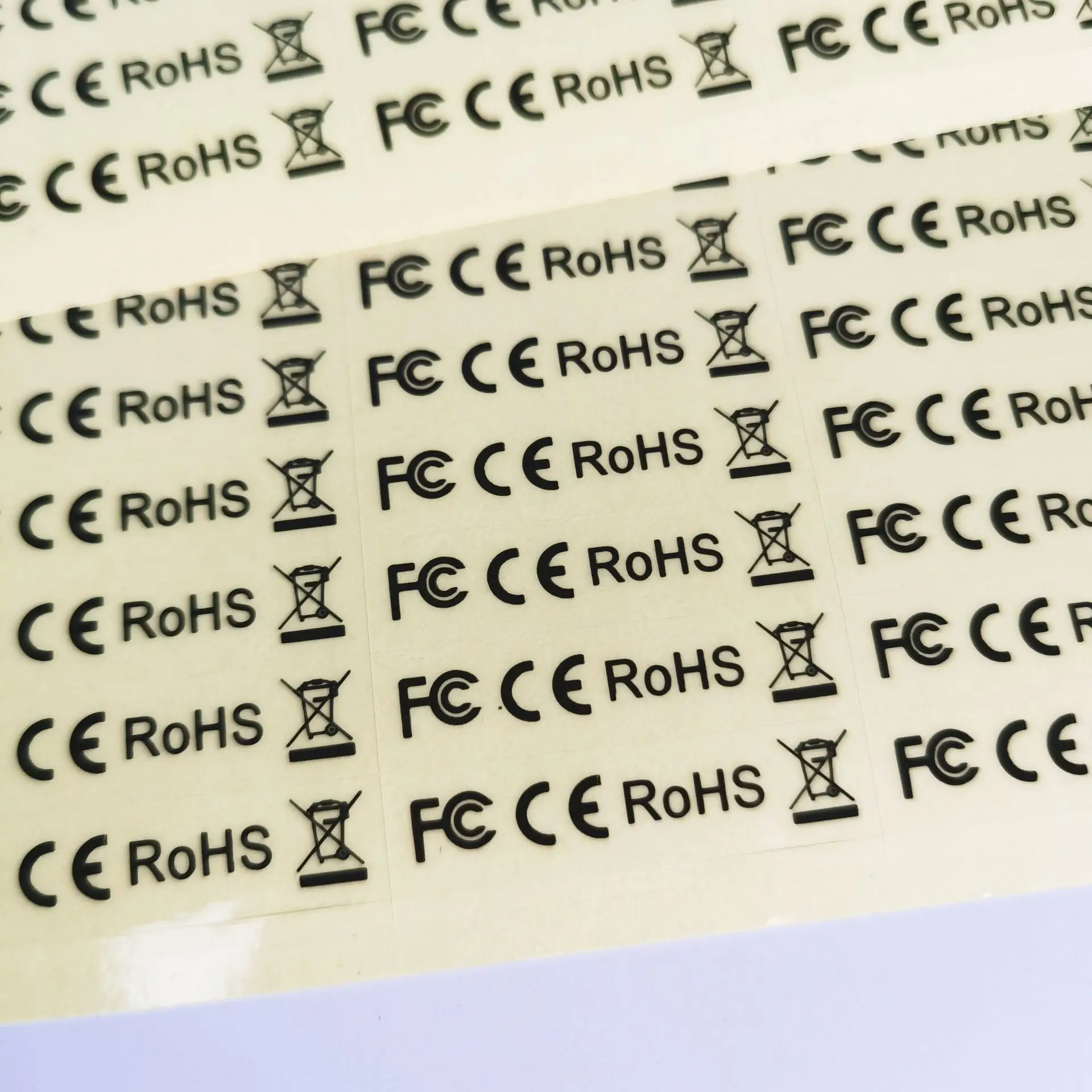 1000Pcs CE transparent trash can label ROHS Environmental label Oval CE label,40X10mm waterproof transparent sticker