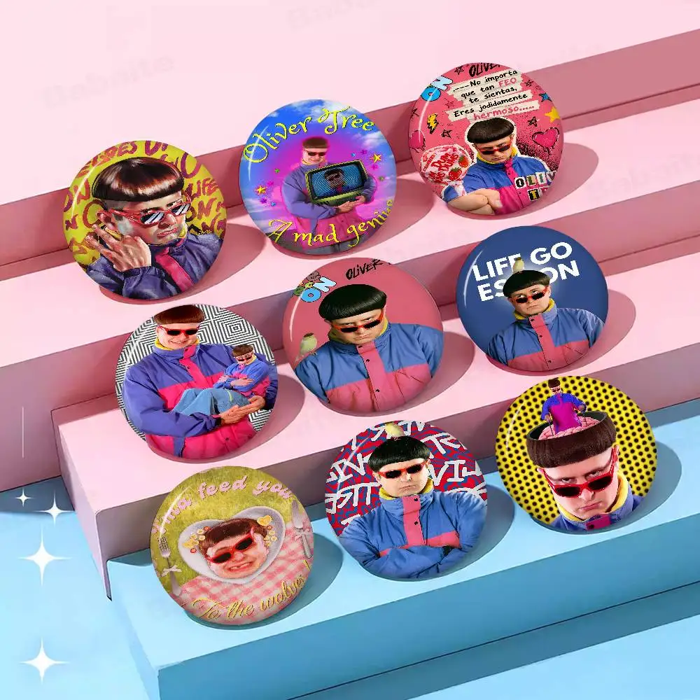 O-Oliver Tree Singer New  Brooches Soft Button Pin Funny Silly Gnarpy on A Skateboard Meme Badge Gamer Collection Gifts