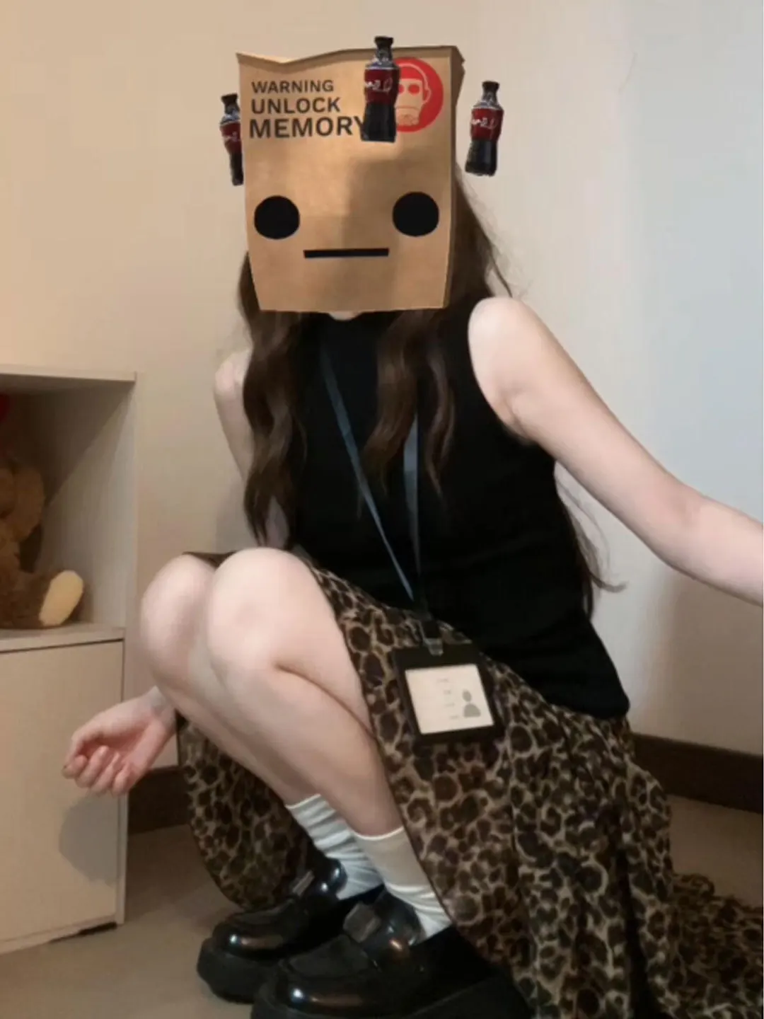 

Ретро-модный комплект из жилета и юбки, маленький размер, летний наряд, готовый комплект, женский ансамбль на лето 2026 года