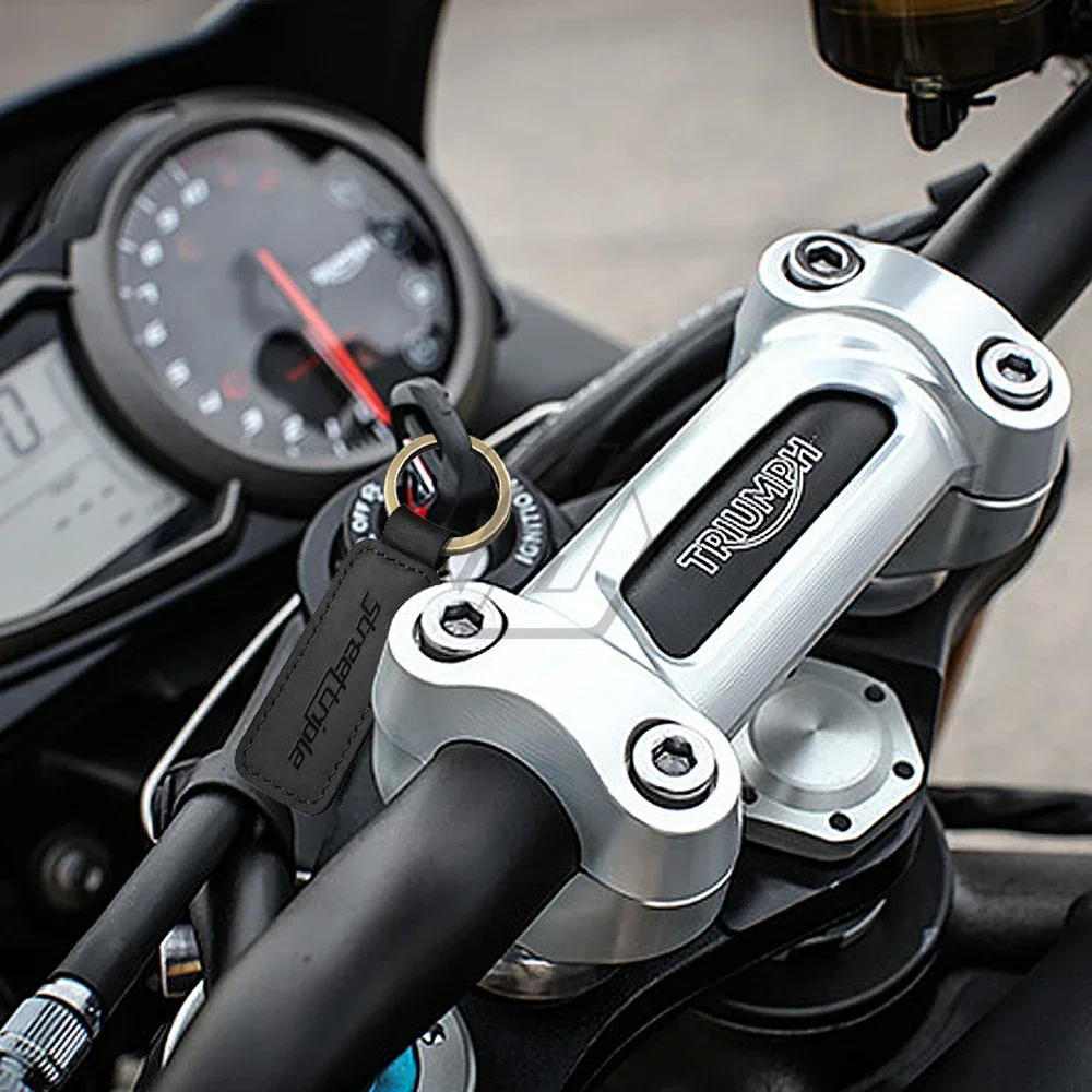 Applicable to Motorcycle Cowhide Keychain Key Ring for Triumph Street Triple 675 765 R RS