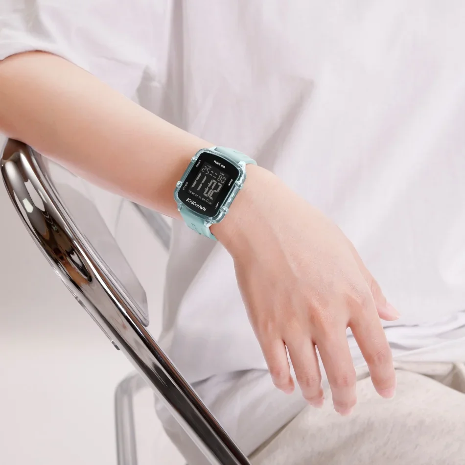 NAVIFORCE NF7120 Calendario Orologi elettronici Sport da donna Display LCD impermeabile Orologio semplice con cinturino in silicone quadrato