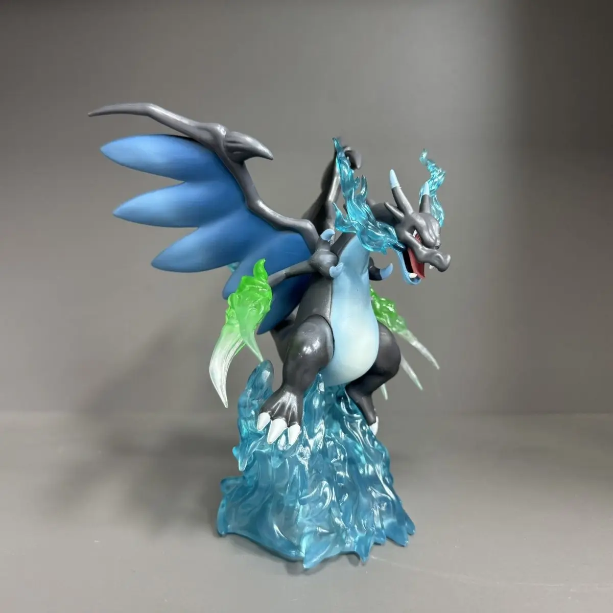 18cm Charizard Anime Figure Charizard X Evolution Action Figurine Pvc GK Collection Statue Model Room Desk Ornament Toys Gifts