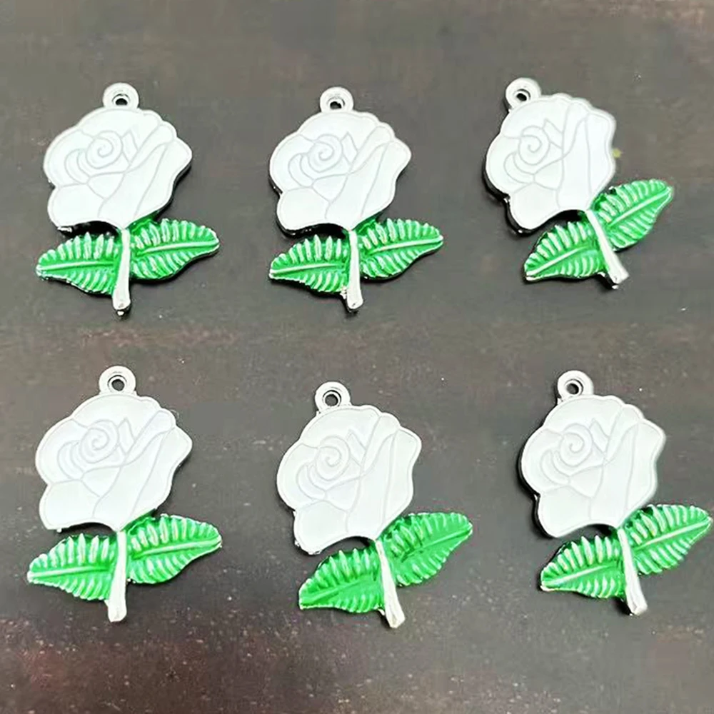 Colgante rosa verde y blanca