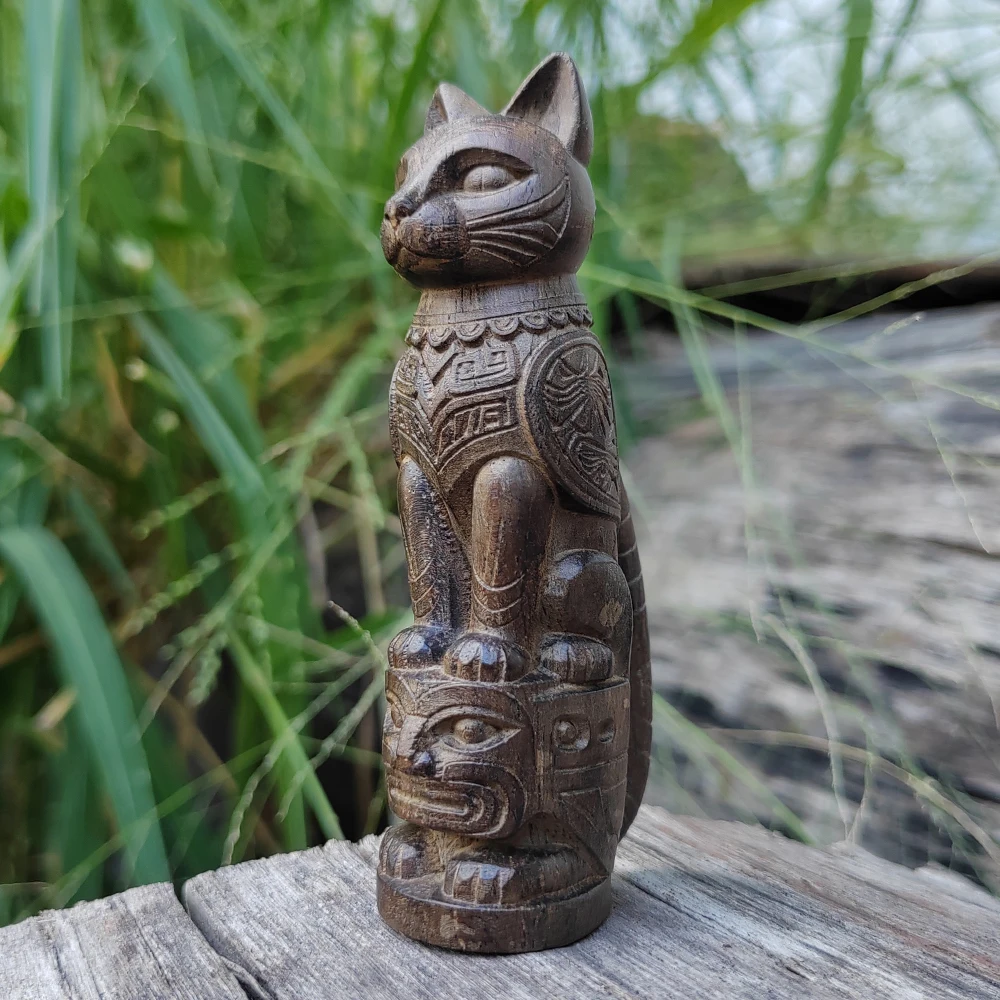 3.8 Inch Wooden Cat Totem Column Ornament, Hand-Carved, Abstract Design, Suitable for Holiday Decorations, Party Decorations, Housewarming Gifts, Home Decor, Study Room, New Year Gifts, Birthday Gifts